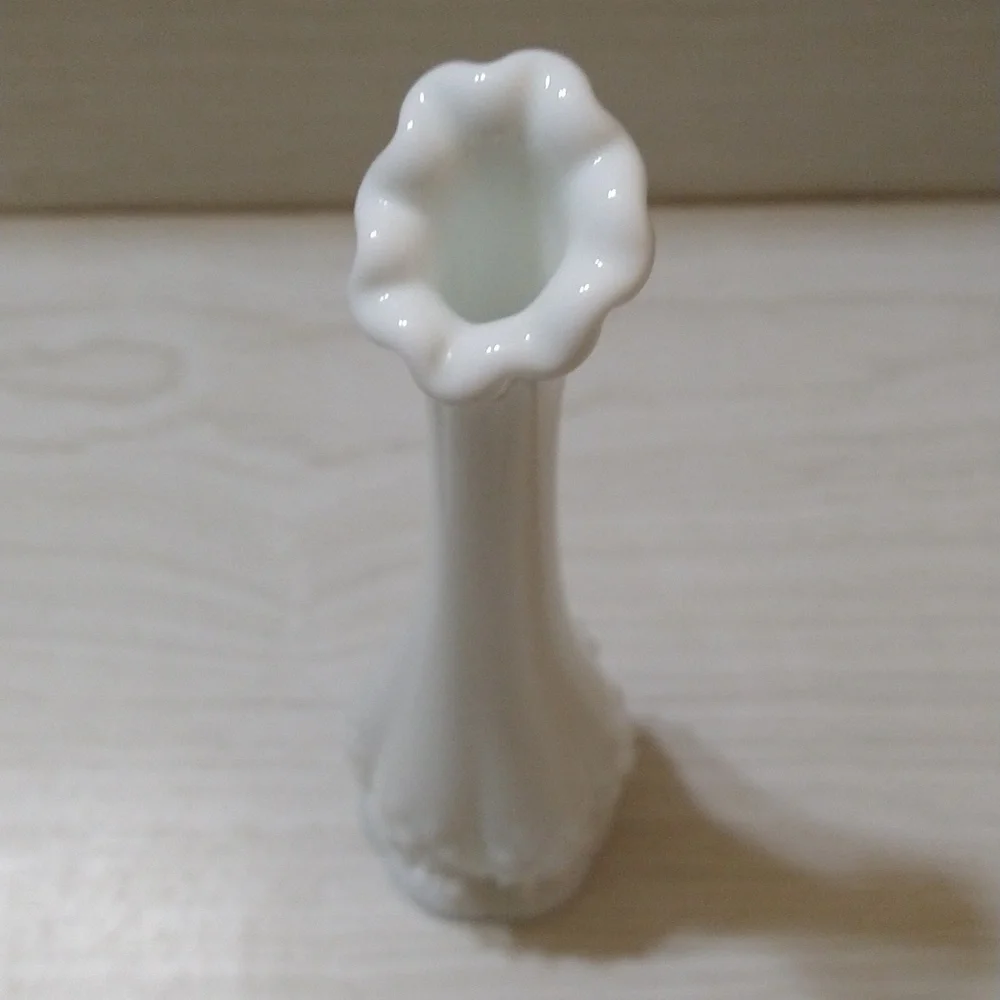 Vintage Fenton Hobnail Milk Glass Swung Bud Vase